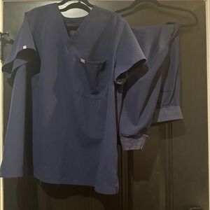 FIGS Navy Blue Scrub Set